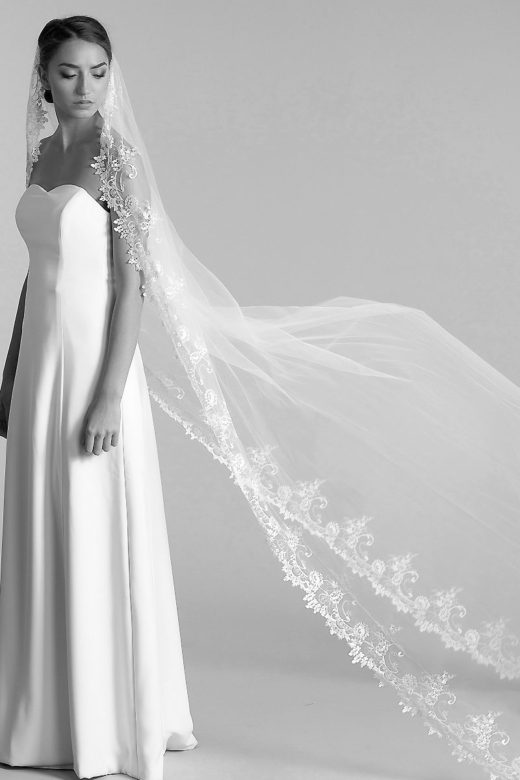 couture stuen unik brudeslør med blndekant der er vævet direktre i kanten
