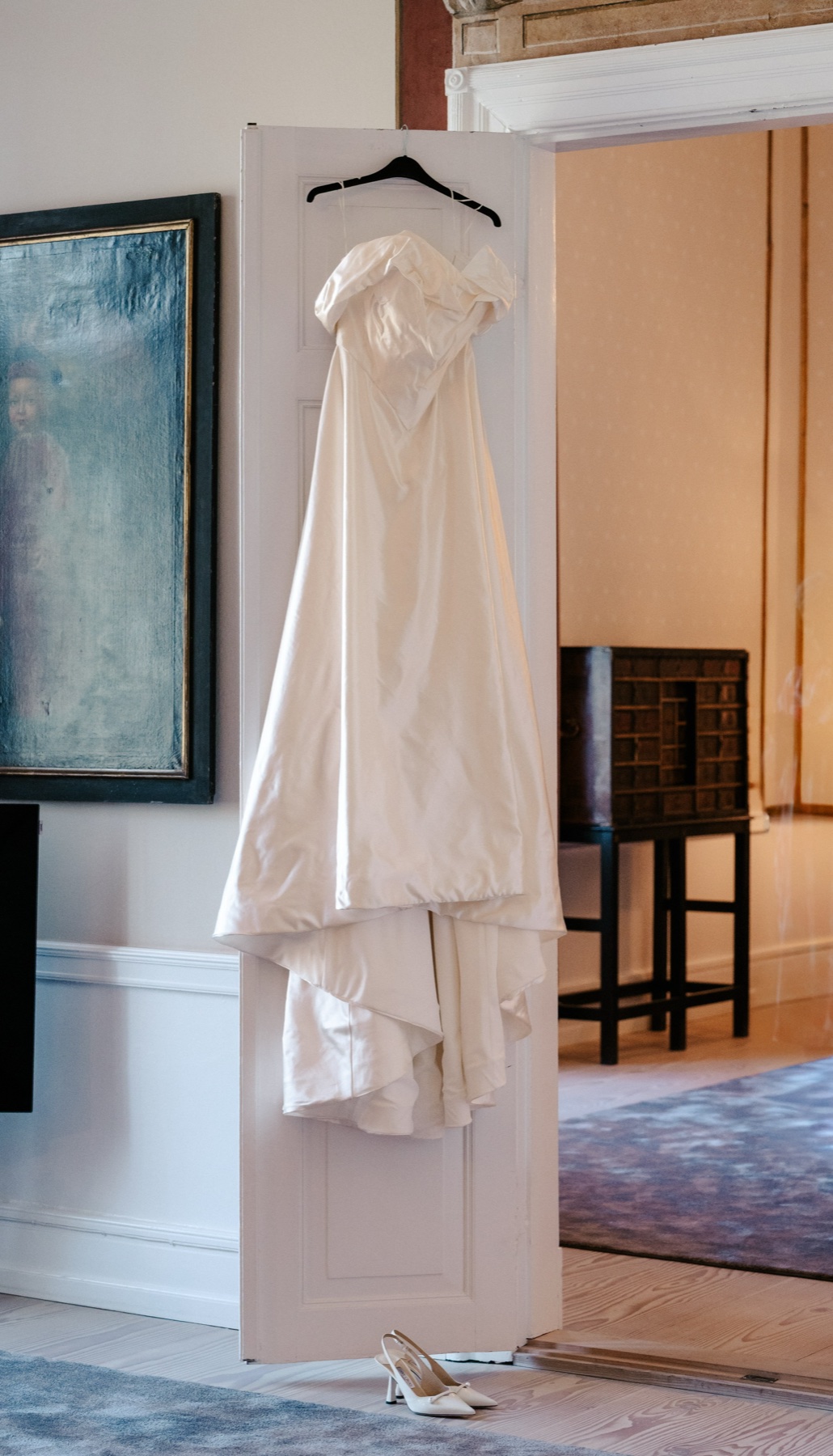 Idas brudekjole, håndsyet af Couture-Stuen